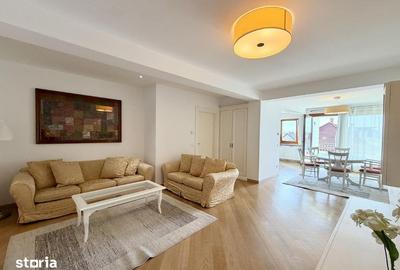 Apartament cu 3 camere în Calea Dumbrăvii