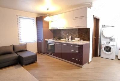 Apartament cu 2 camere semidecomandat, mobilat în Zorilor