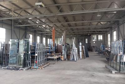 Spațiu industrial, de 4,000 mp, în Est - 5