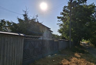 Casă cu 4 camere în Știubieni