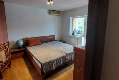 Apartament cu 4 camere decomandat, mobilat în Central - 2