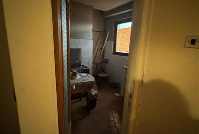 Apartament cu 4 camere decomandat în Armeneasca