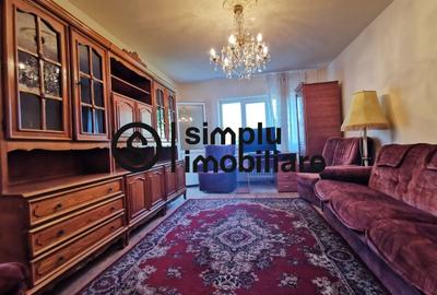 Apartament cu 2 camere decomandat în 1 Mai