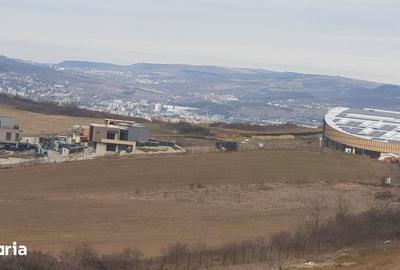 Teren de 4488 mp, în Borhanci
