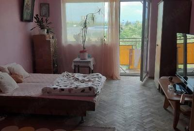 Apartament cu 3 camere decomandat în Central - 3