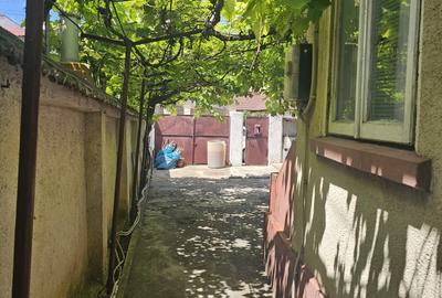 Casă cu 4 camere cu Teren 205 Mp în Faleza Nord - 9