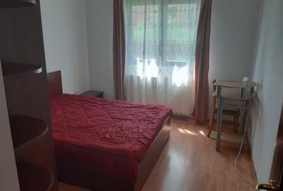 Apartament cu 2 camere decomandat în Tătărași