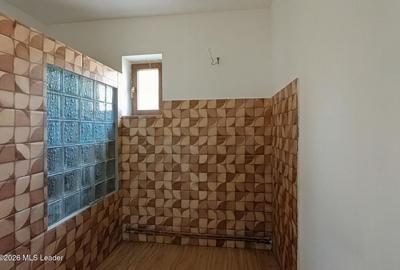 Casă individuală cu 8 camere cu Teren 2063 Mp în Bălilești - 16