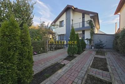 Casă cu 5 camere cu Teren 400 Mp în Berceni