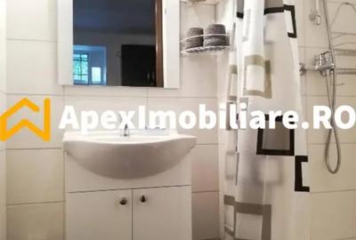 Garsonieră decomandată în P-ța Romană