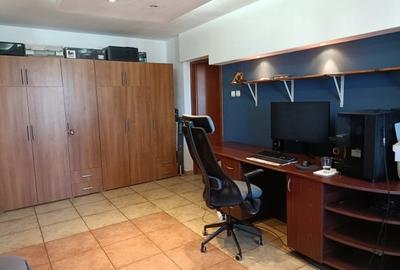 Apartament cu 2 camere semidecomandat în 13 Septembrie - 10