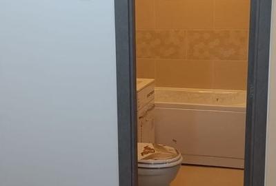 Apartament cu 3 camere în Drumul Taberei