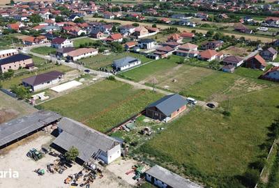 Teren de 741 mp, în Vetiș - 4