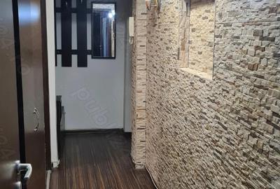 Garsonieră decomandată în Dâmbovița