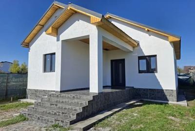 Casă cu 3 camere în Central - 3