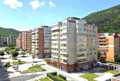 Apartament cu 2 camere decomandat, mobilat în Răcădău