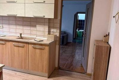 Apartament cu 3 camere în Central - 4