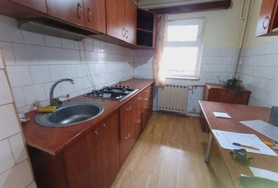 Apartament cu 2 camere decomandat în Rogerius