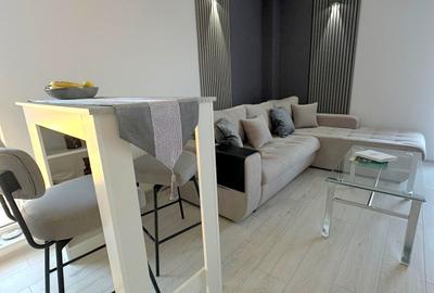 Apartament cu 2 camere decomandat, mobilat în Băneasa