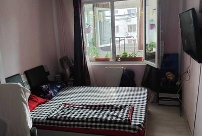 Apartament cu 4 camere în Crângași