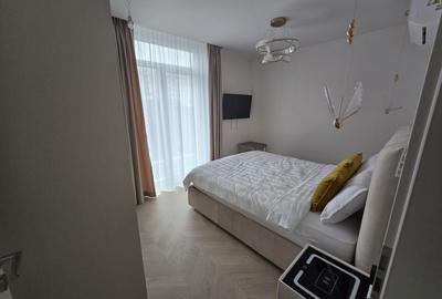 Apartament cu 3 camere decomandat în Aradului - 9