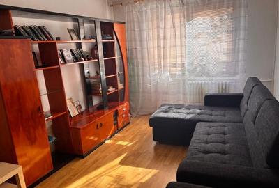 Apartament cu 2 camere decomandat în Exterior Vest