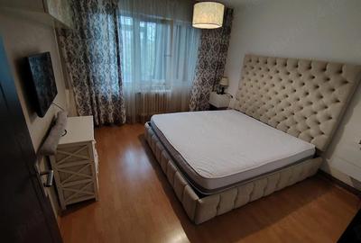 Apartament cu 3 camere semidecomandat în Podu Roș - 5