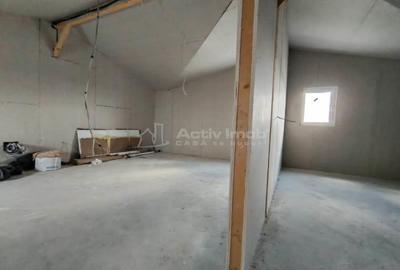 Casă cu 4 camere cu Teren 200 Mp în Prelungirea Ghencea