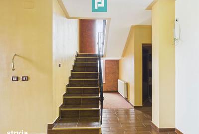 Casă cu 5 camere cu Canalizare în Central - 5