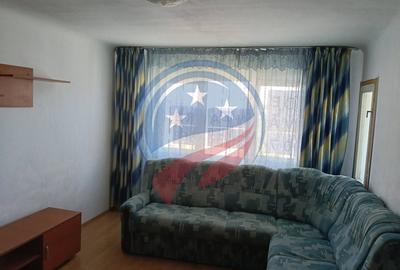 Apartament cu 2 camere semidecomandat în Craiovița Nouă