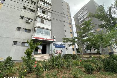 Spațiu comercial, de 40 mp, în Central