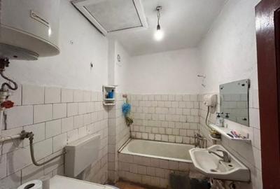 Casă cu 4 camere în Comana
