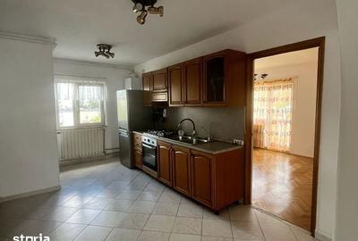 Apartament cu 4 camere în Central - 1
