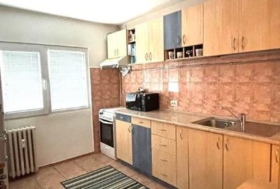 Apartament cu 2 camere decomandat în Drumul Taberei