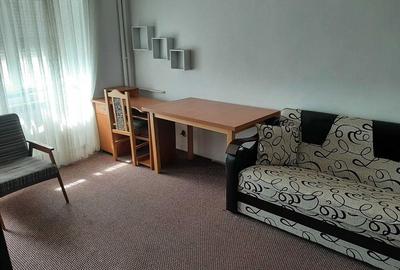 Apartament cu 2 camere decomandat în Independenței