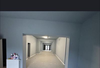 Spațiu comercial, de 160 mp, în Central - 1