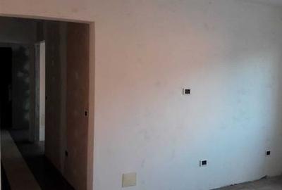 Apartament cu 2 camere decomandat în Central - 4