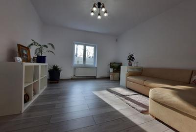 Casă individuală cu 2 camere cu Canalizare în Bălcescu - 3