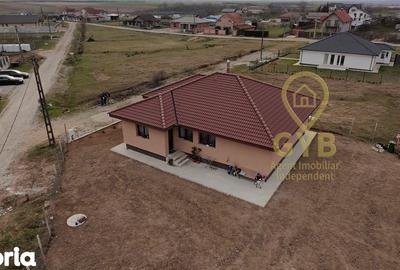 Casă cu 4 camere cu Teren 686 Mp în Oșorhei - 2