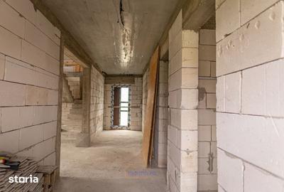 Casă cu 5 camere cu Teren 1440 Mp în Poduri - 6