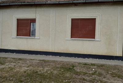 Casă cu 3 camere cu Teren 2400 Mp în Andrid