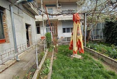 Casă cu 6 camere cu Teren 350 Mp în Apollo