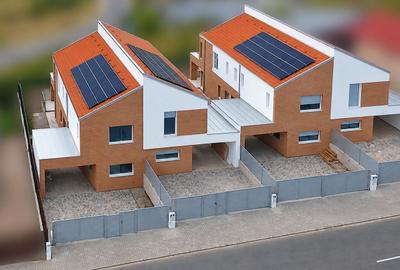 Duplex cu 4 camere cu Canalizare în Iris