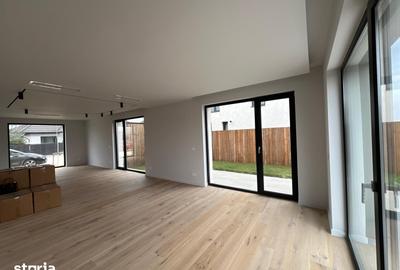 Casă cu 4 camere cu Teren 300 Mp în Tunari
