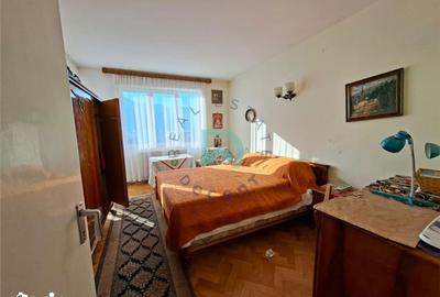 Apartament cu 3 camere decomandat în Centrul Istoric - 1