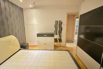 Apartament cu 3 camere decomandat, mobilat în Calea București - 8