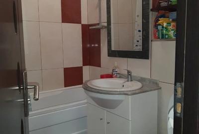 Apartament cu 3 camere decomandat în Complex Studențesc - 2
