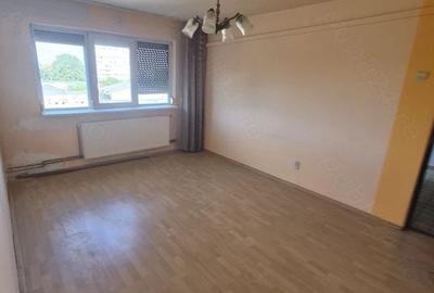 Apartament cu 3 camere în Șagului