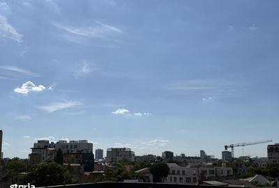 Apartament cu 4 camere în Moșilor