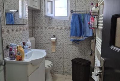 Apartament cu 3 camere semidecomandat în Central - 3